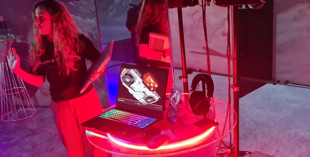 HP-Omen-1