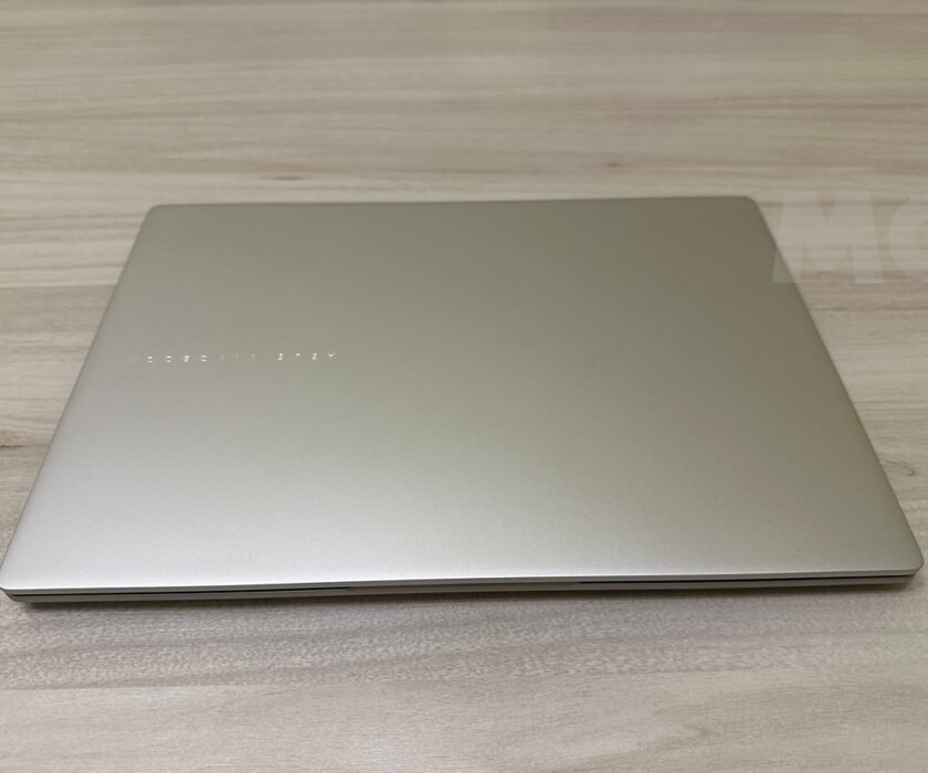 ASUS-Vivobook-S14-7
