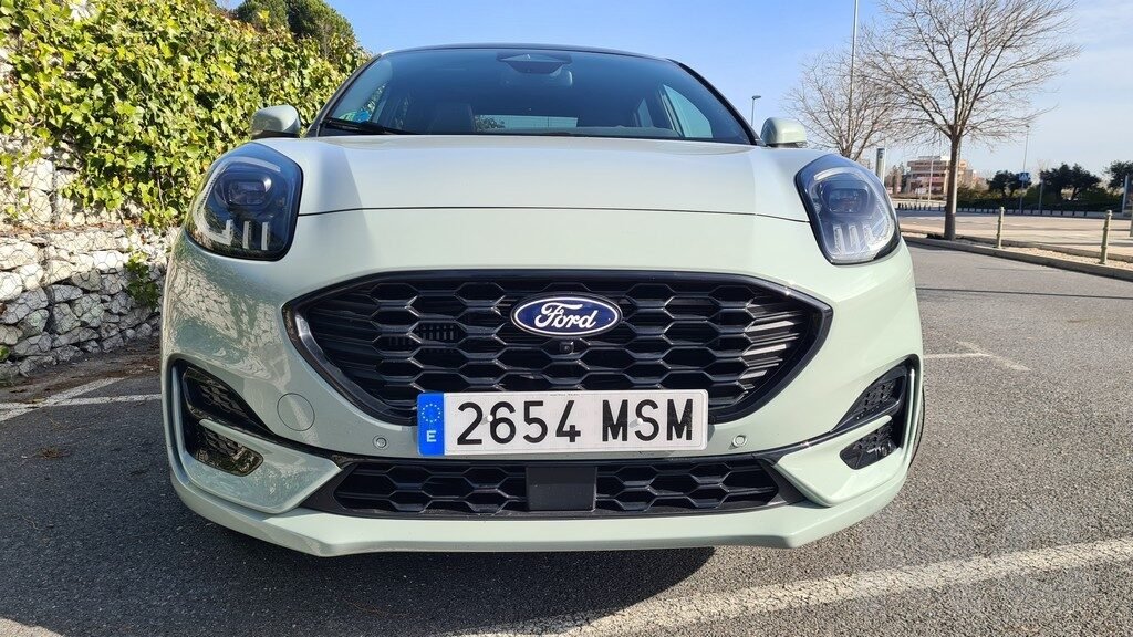 Ford-Puma-2025-00039