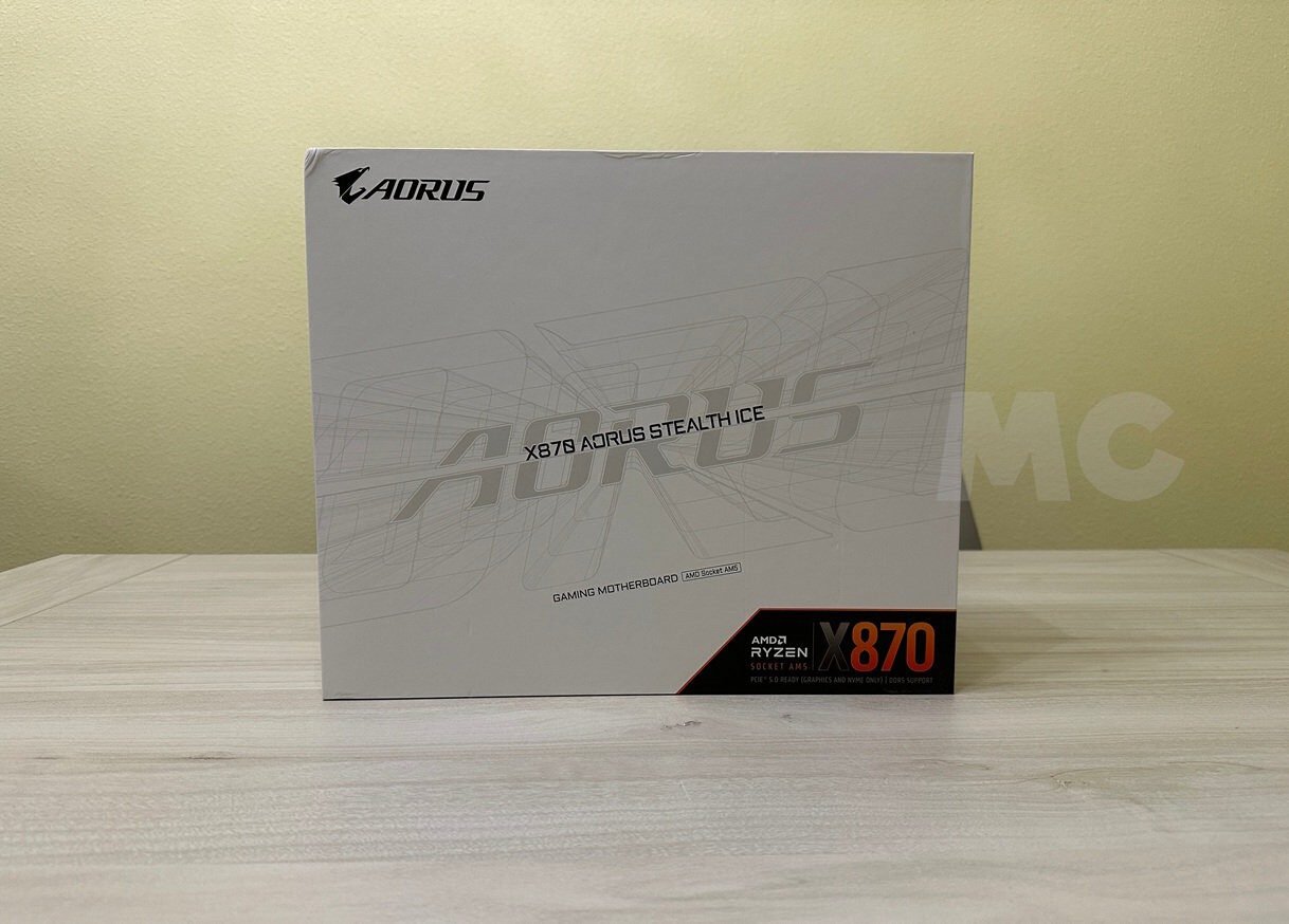 GIGABYTE-X870-AORUS-STEALTH-ICE-49