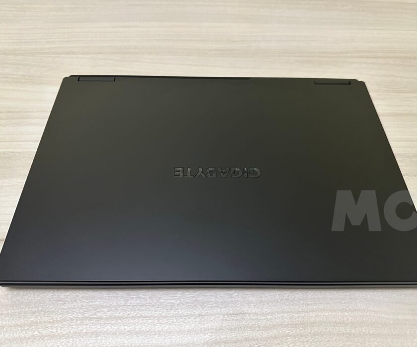 GIGABYTE-GAMING-A16-16