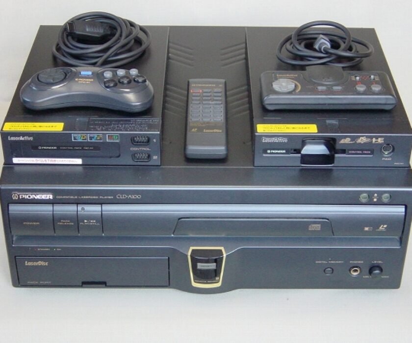 Pioneer-LaserActive-con-los-modulos