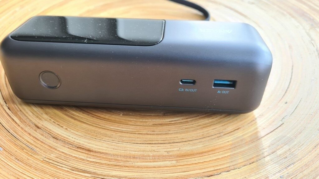 Anker-Zolo-Power-Bank-00002