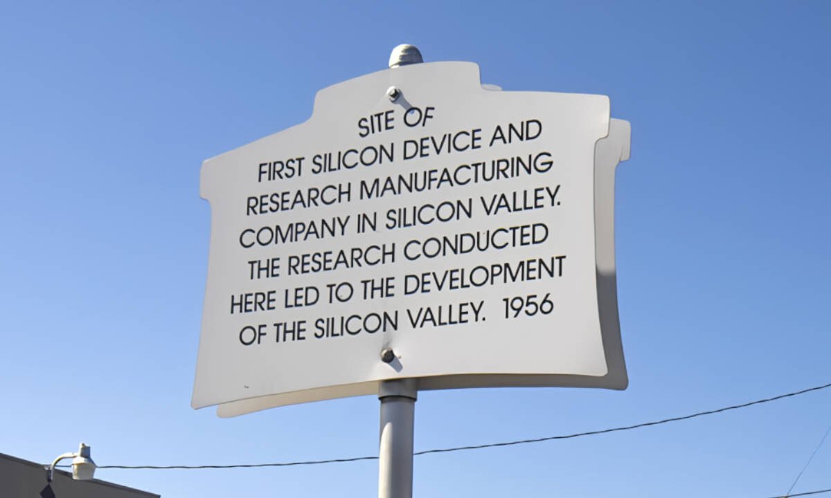 Los-ocho-traidores-2