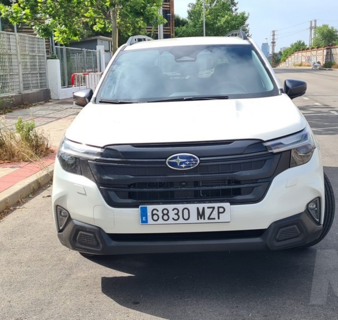 Subaru-Forester-2025-00020