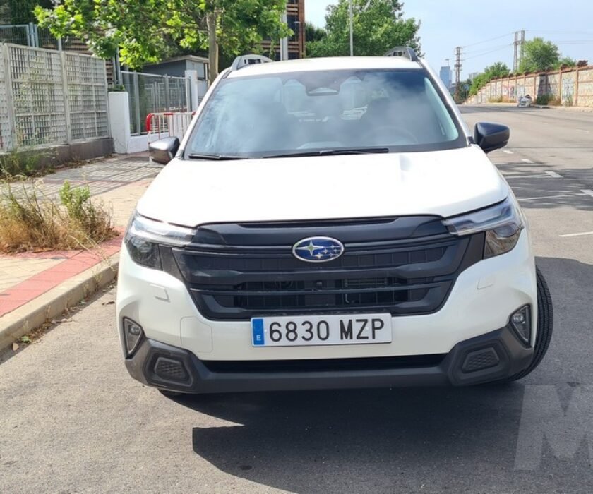 Subaru-Forester-2025-00020