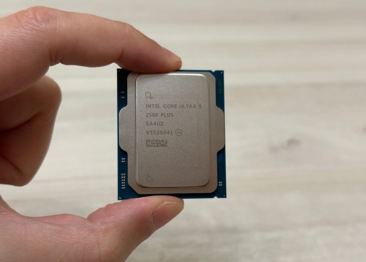 Intel-Core-Ultra-5-250K-Plus-1
