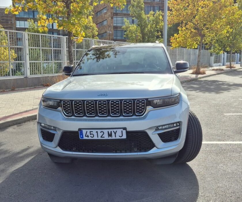 Jeep-Grand-Cherokee-2025-00054