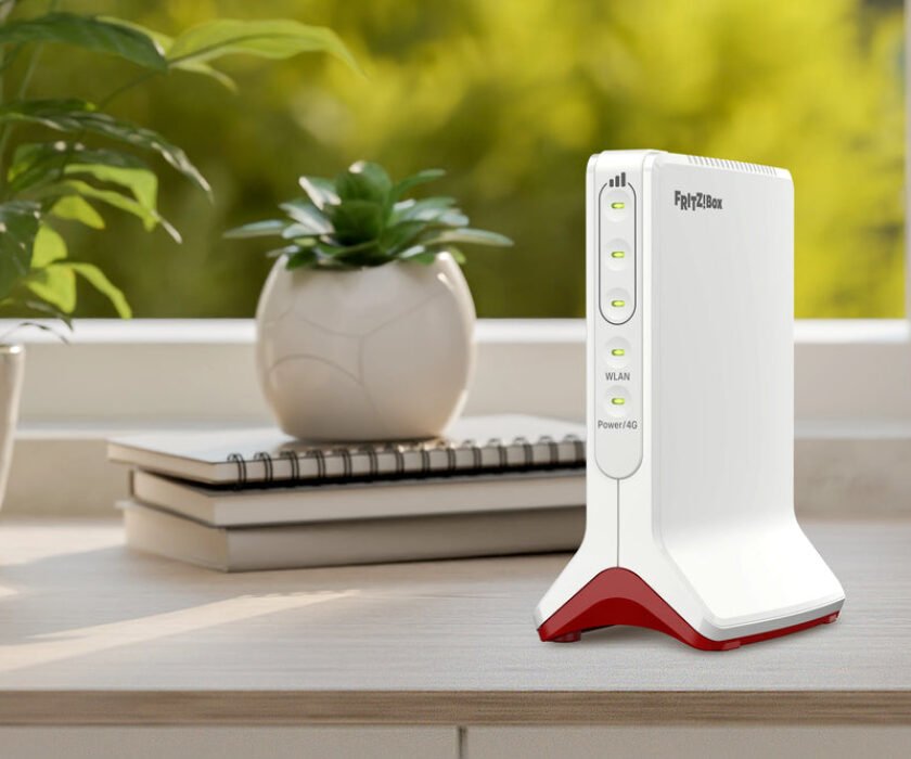 FRITZBox-6825-4G-1