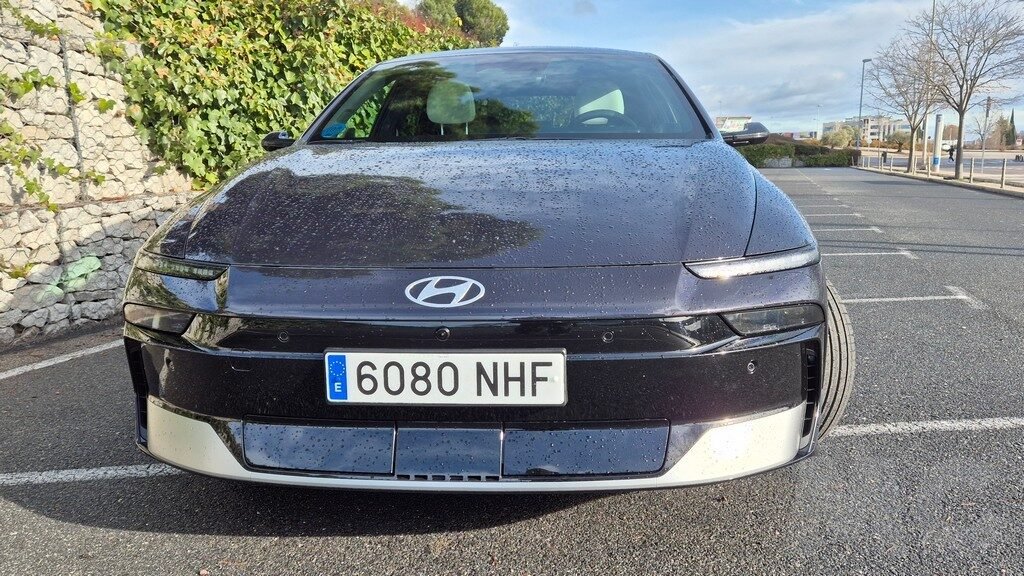 Hyundai-Ioniq-6-00027