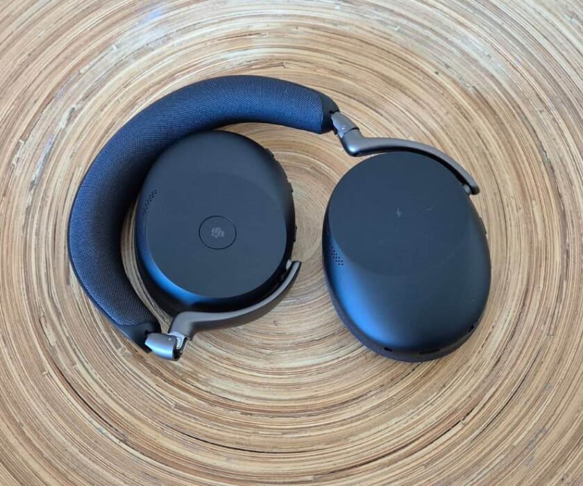 Jabra-Evolve3-85-7