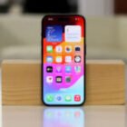 No, no metas el smartphone en la nevera, por favor