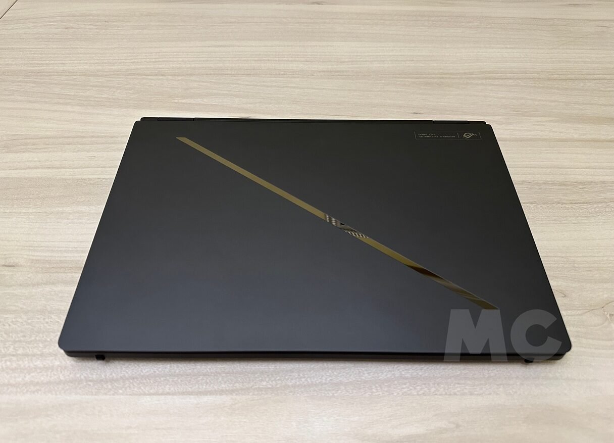 ASUS-ROG-Zephyrus-Duo-2026-13