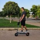 iScooter iX7 Pro, análisis: potencia todoterreno certificada para la ciudad